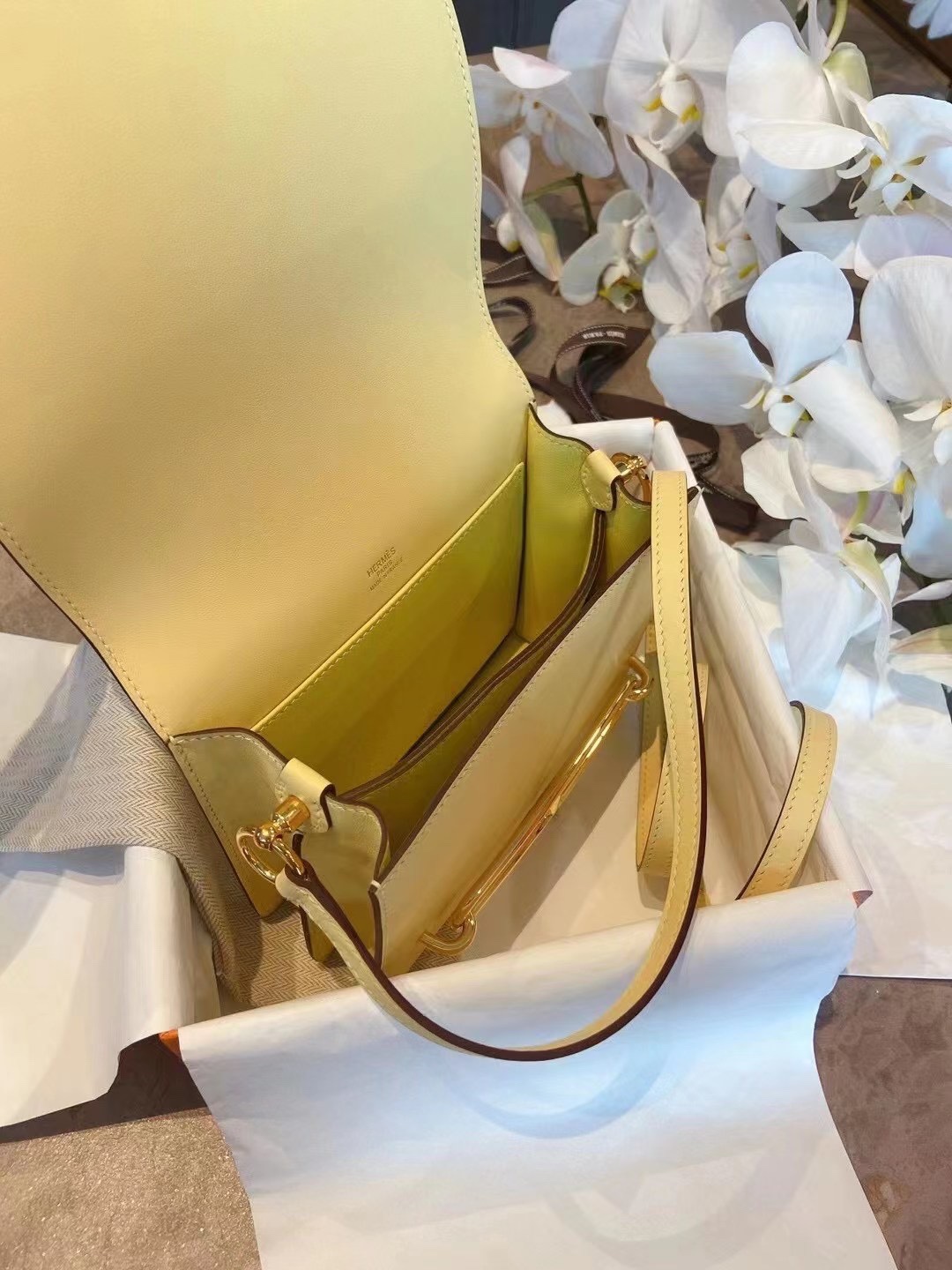 에르메스 룰리스18 옐로우 금장 스위프트